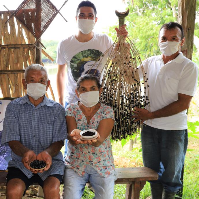 Amazonia Bio sourcing in the Amazon